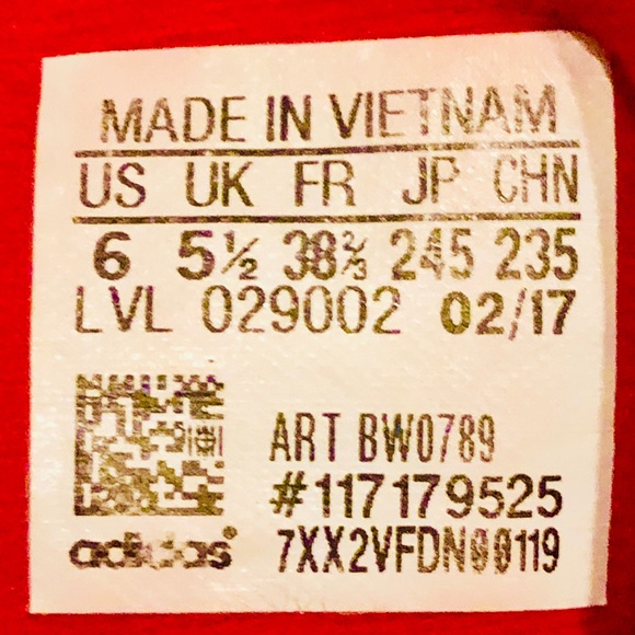 Basketball shoes - Picture 4 of 5